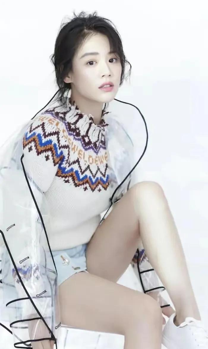 马思纯嫣然一笑