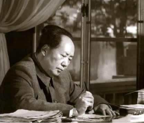 58年田云玉犯错，写了一份特别的检讨，毛主席听后笑得直不起腰来