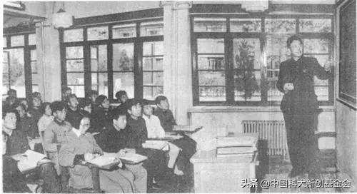 谁是第一个计算机系？