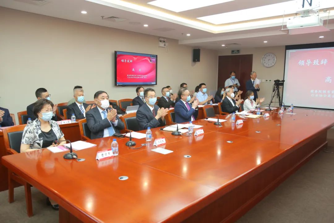 回答好时代提问，为国家再添锦绣！中国纺联换届，孙瑞哲连任会长