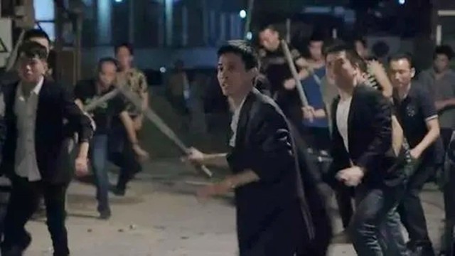 三姐弟称霸思南11年：火烧教育局，强锁国土局，逼校长下跪