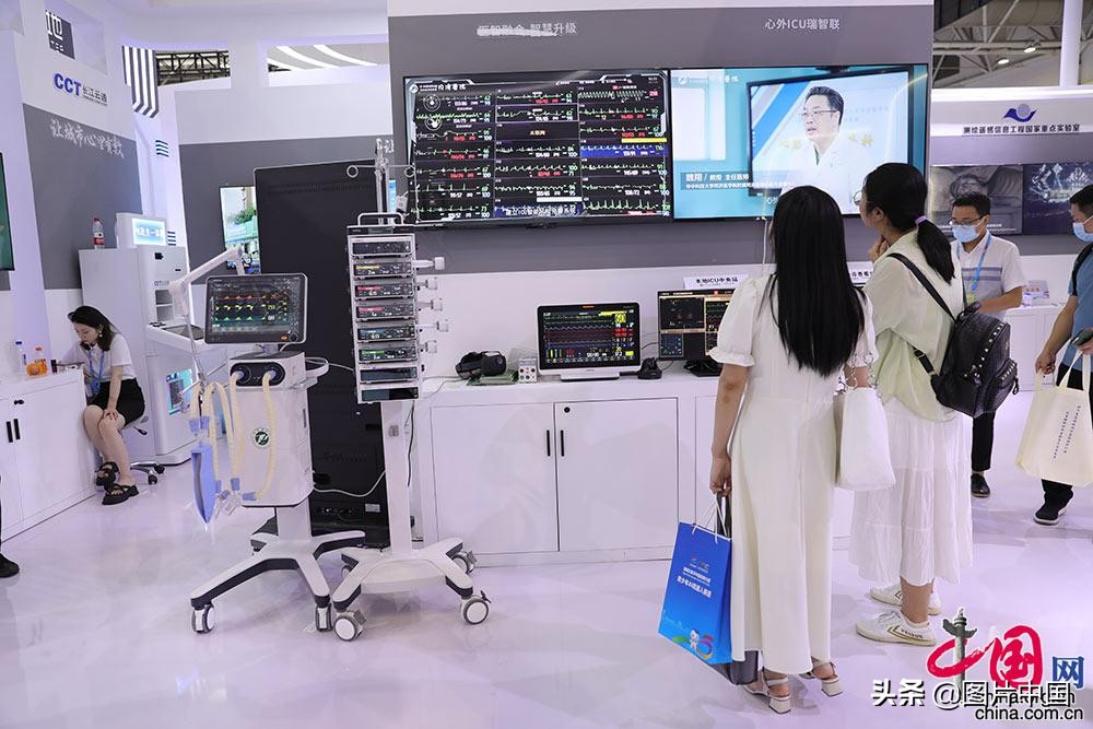 第五届数字中国建设成果展览会迎来首个公众日“数字”让生活更美好