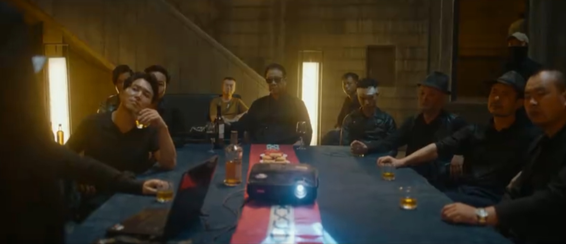 今晚开播！又一犯罪悬疑剧空降，两位老戏骨加盟，演员阵容不错