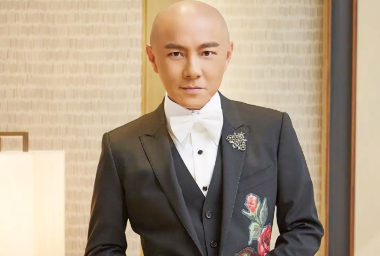 当光头的明星拥有头发：张卫健很帅，徐峥成小鲜肉，葛优很无奈