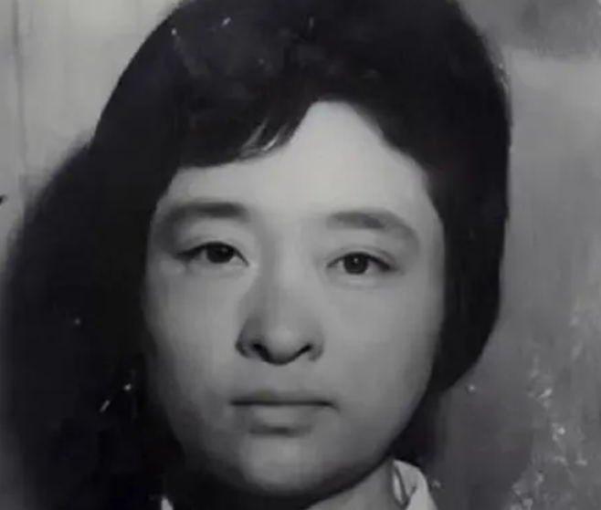 反贪大案：她是信用社会计，丈夫是军人，其奢侈生活却无法想象