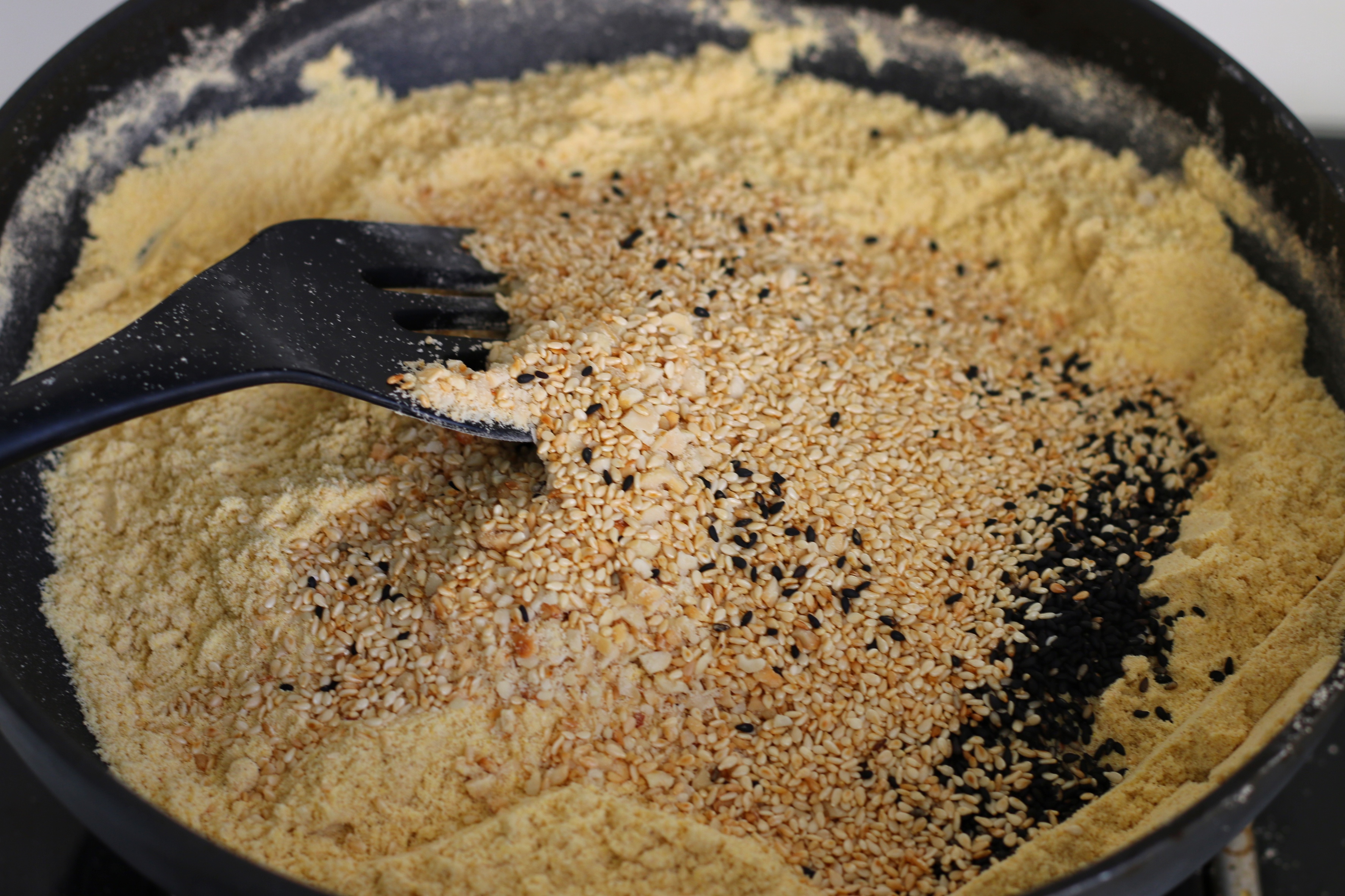 炒花生面做法介绍 炒花生面怎么做