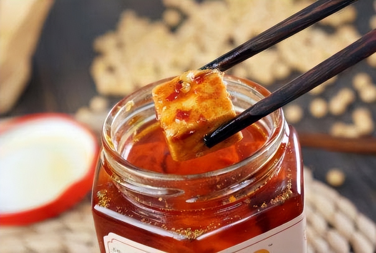 腐乳是营养佳品还是致癌食物？现在知道答案还不晚，3类人要注意