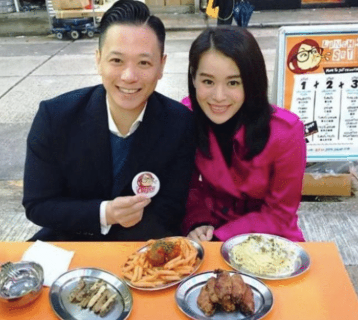 胡杏儿老公带长子吃路边摊，Brendan初尝豆腐花，眼神喜感戏超多