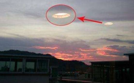 UFO来自美国？麻省理工承认研制飞碟，70年前就有“阿芙罗飞车”