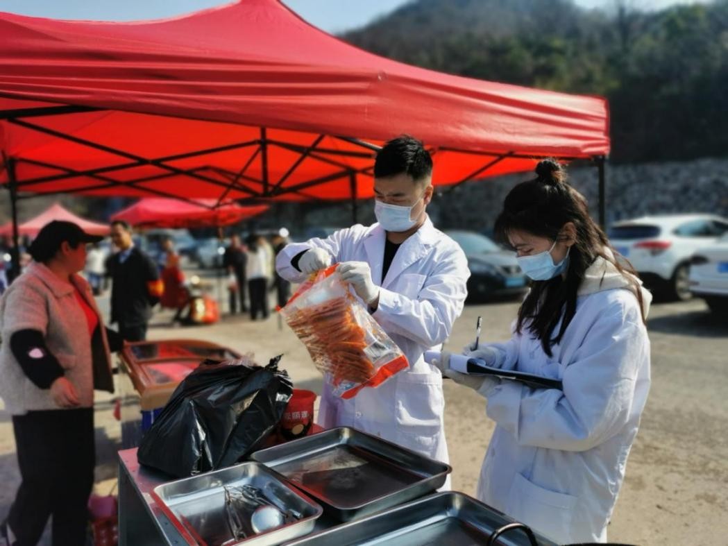 保障樱花节 赤壁市市场监管局多举措护航景区食品安全