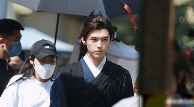 资源到位，演技稀碎，这5位男艺人演了个寂寞