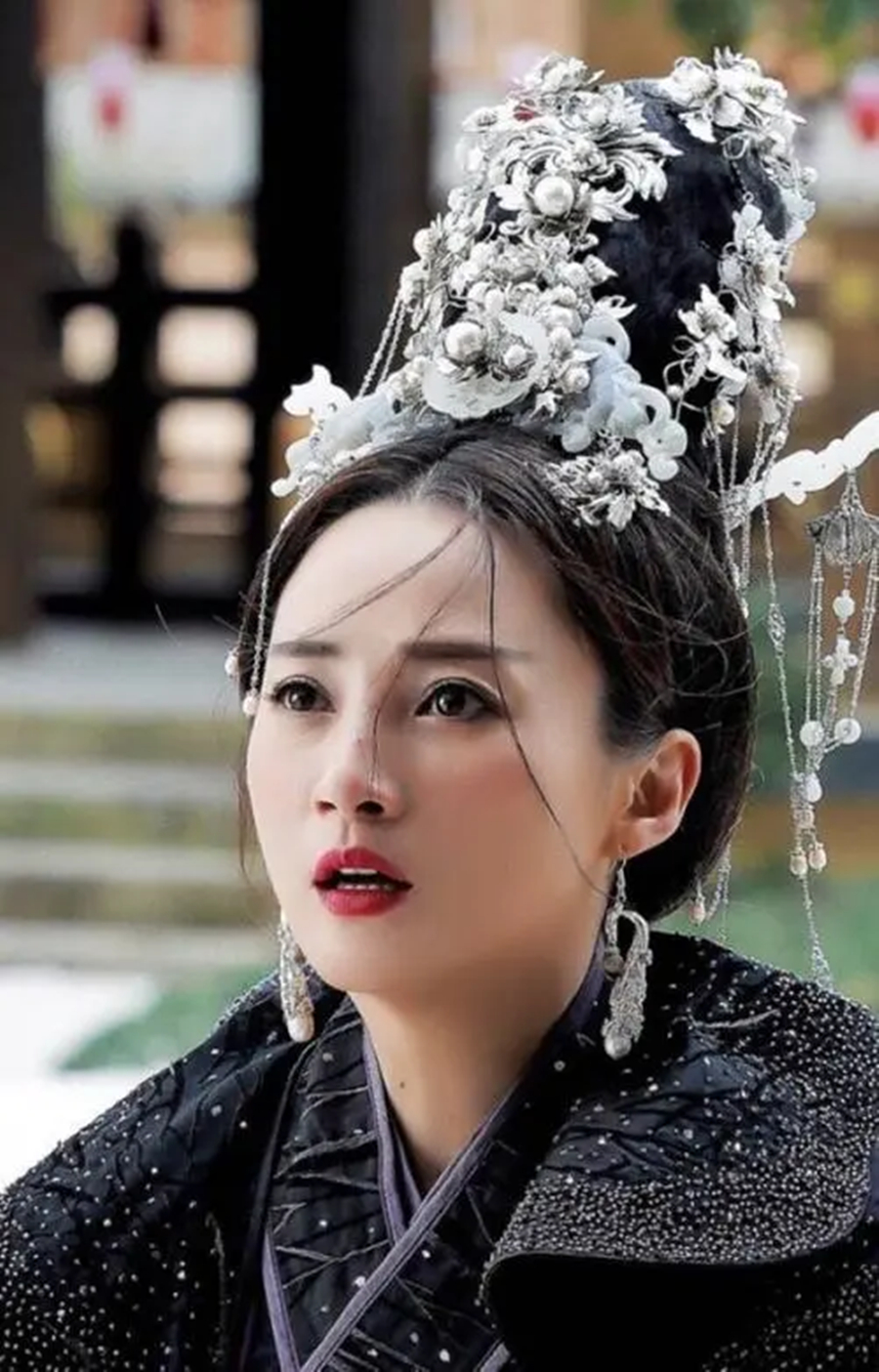 角色设定平平无奇，演员却个个长相惊艳，你管这叫“路人脸”？