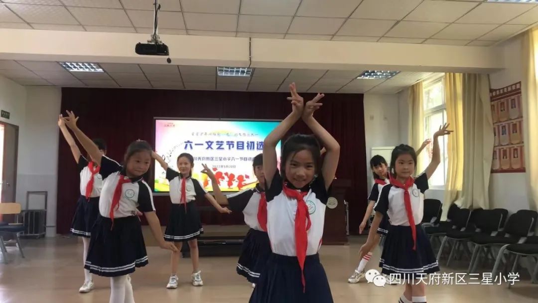 天府新区三星小学举行“金芙蓉”声乐比赛以及六一文艺节目初选