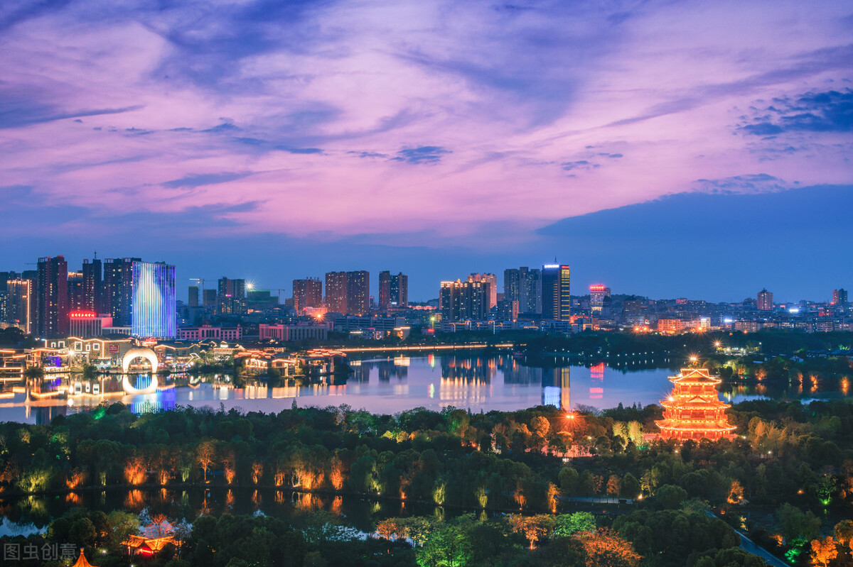 支持建设8个地级大城市:襄阳,宜昌,十堰,荆州,黄石,孝感,荆门,黄冈