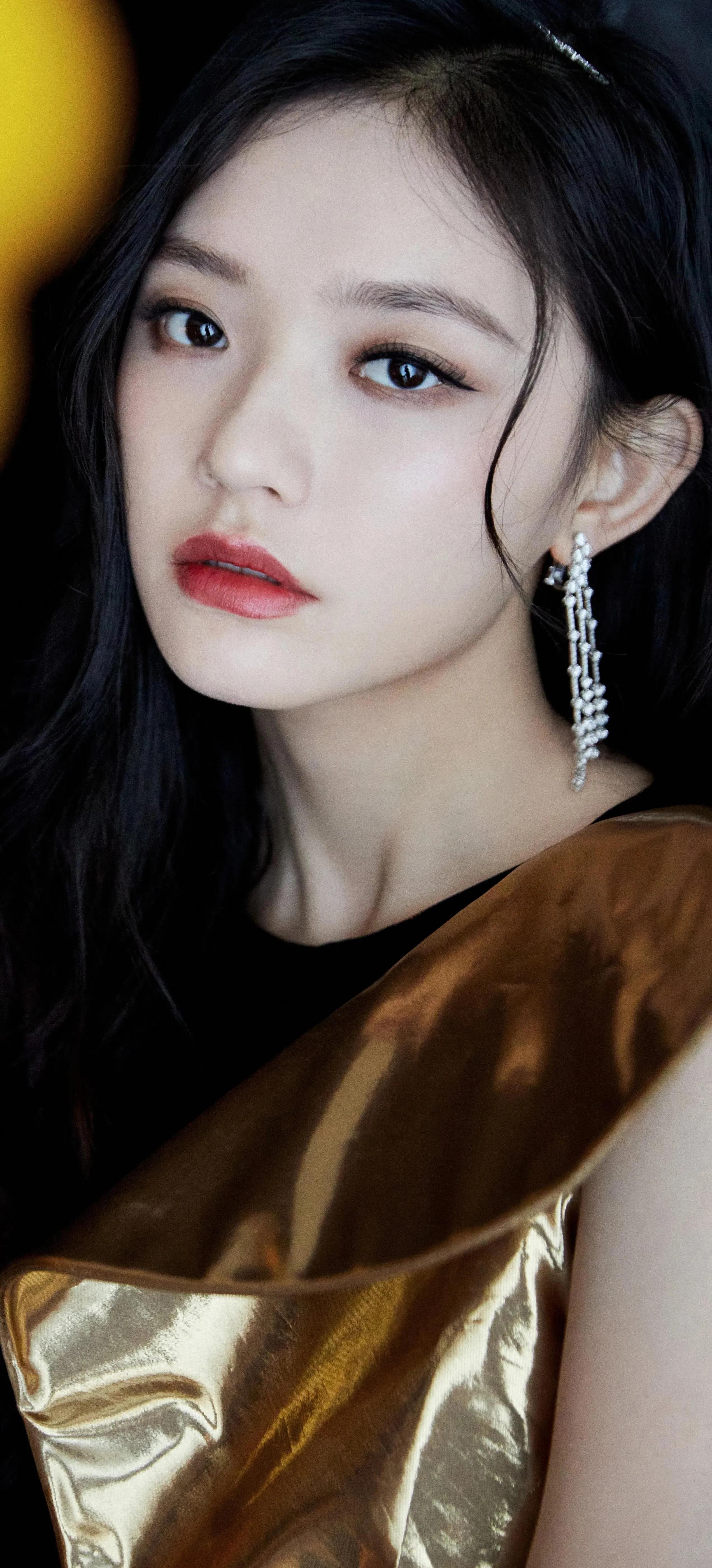 林允：青春靓丽，温婉大方，唯美迷人