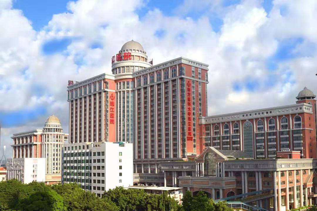 售价7万/㎡+，这个盘一线望江最具性价比？