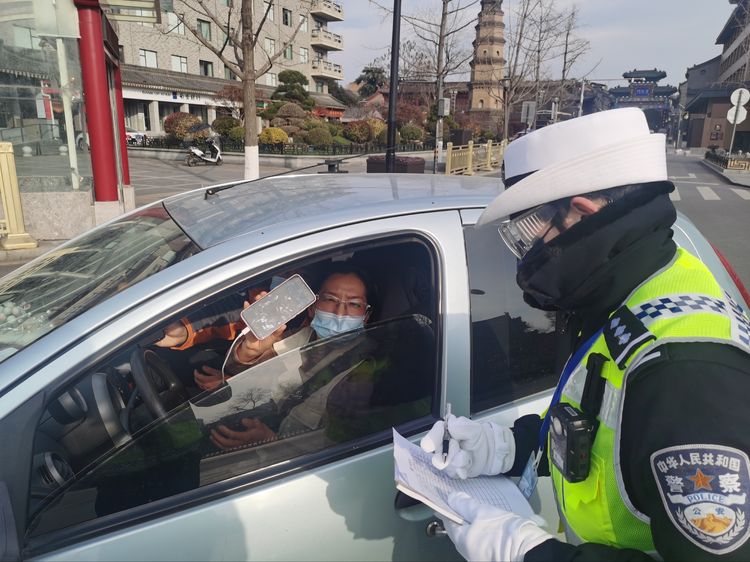 是女儿，是妻子，是母亲，是人民警察——西安碑林大队女子突击队​