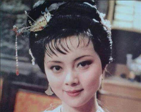 早期古装美女天花板，只服这9位，桃花眼，樱桃嘴，个个百里挑一