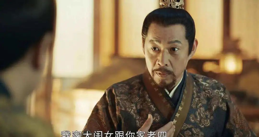 李亚鹏简历(把目光从《山河月明》争议上收一收，这10位老戏骨演技，盖不住了)