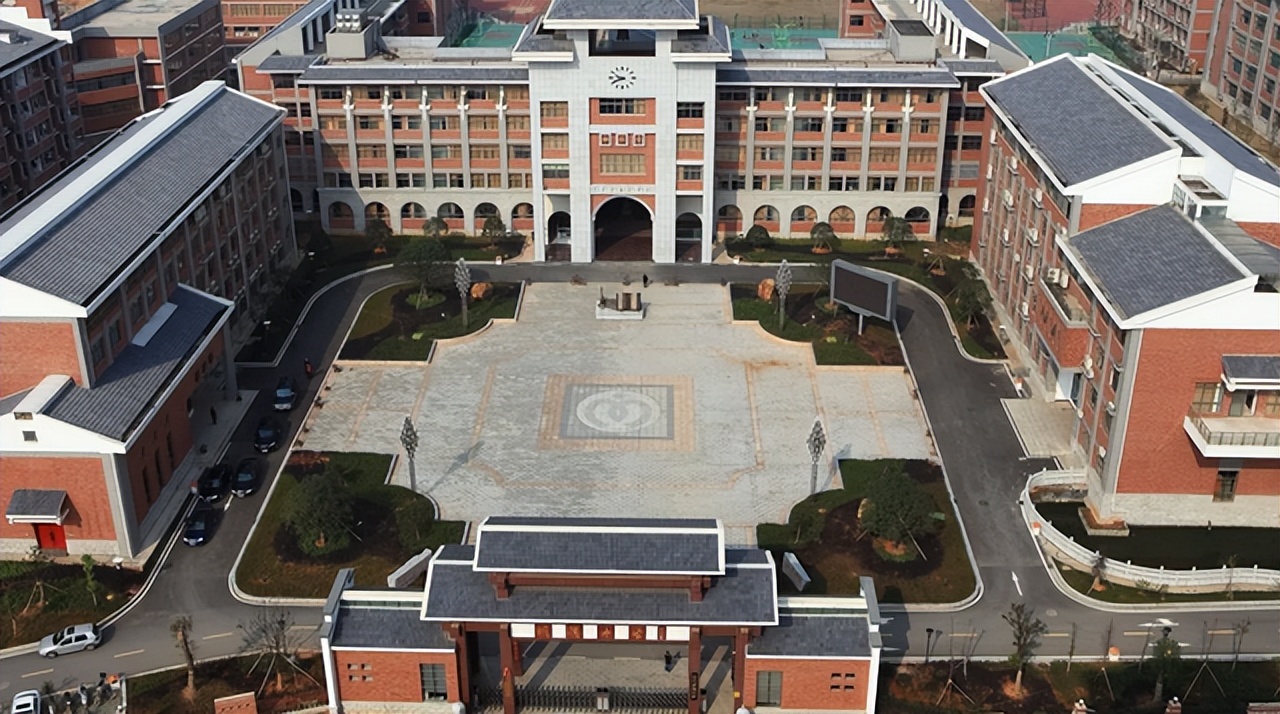 恭喜！湖南四所高中入选“中国百强中学”，被称为湖南“四小龙”