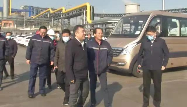 安阳市政府副市长王新亭一行到河南顺成集团调研绿色甲醇项目