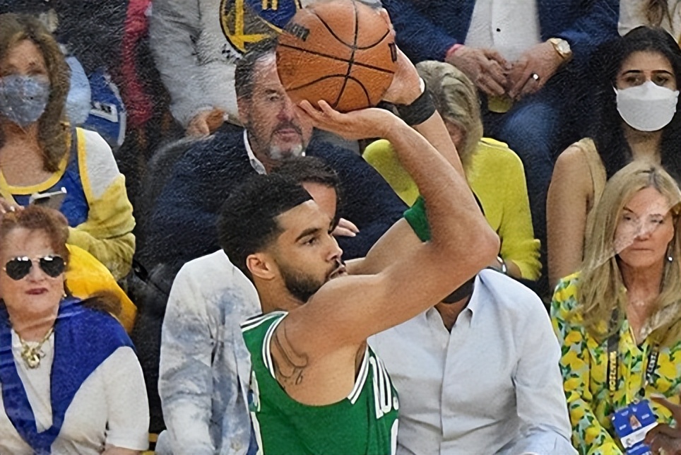 为什么这次nba夺冠假(神操作！央视转播NBA总决赛，为龙舟推迟，从头录播错过末节逆转)