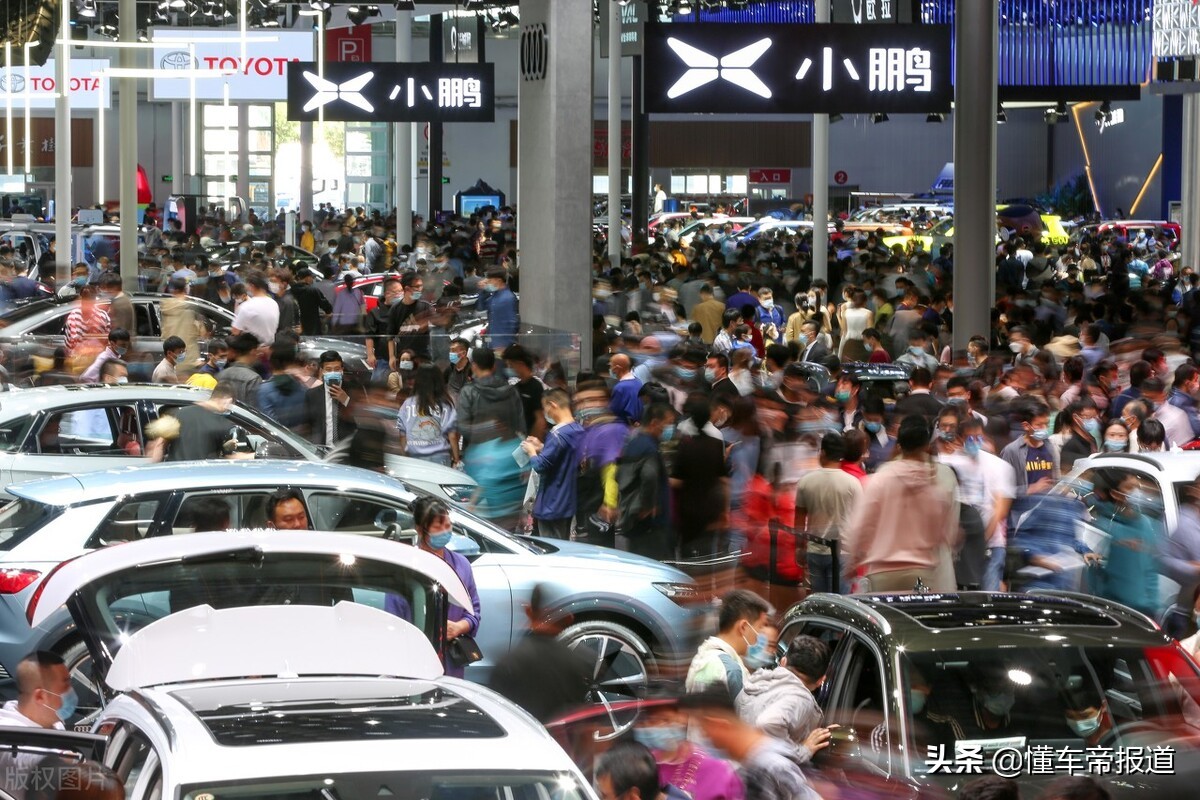 深度 | 奔驰多款车型涨价，最高涨幅超10万！宝马还能“挺”多久？