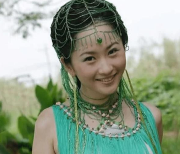 90年代别出心裁的古装造型：绒毛头，满天星，扇子头，渔网头