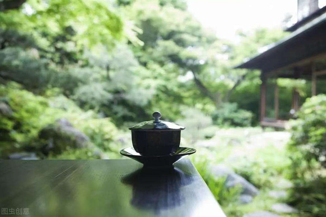 《心安即是归处》：在混乱的生活中，也要保持心情的平衡