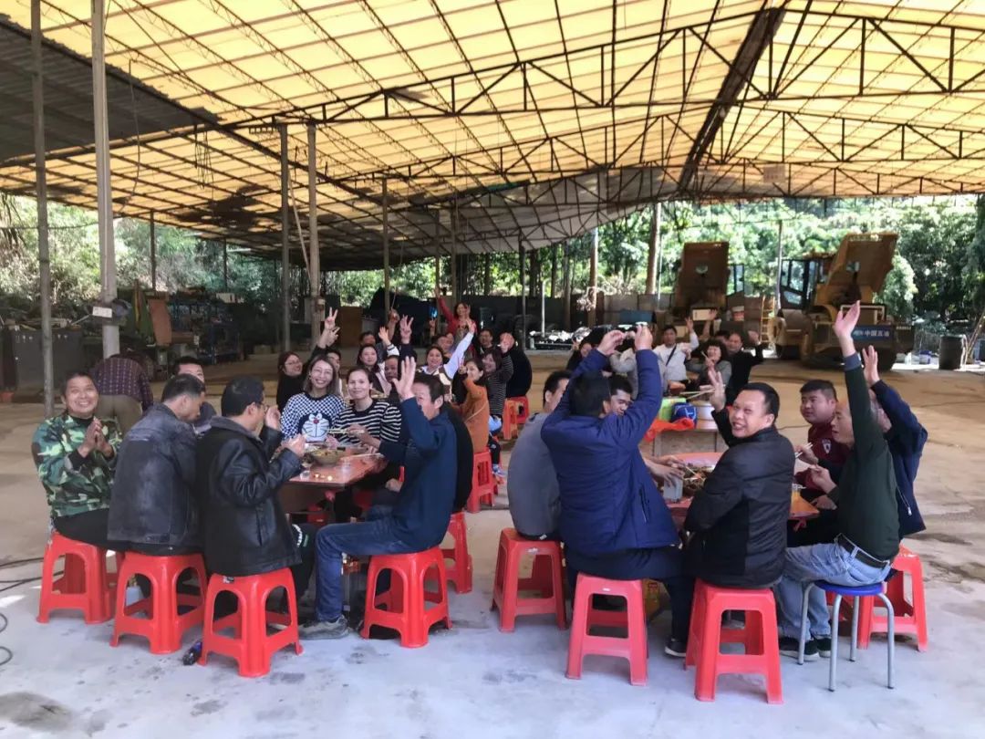 徐工集團(tuán)廣州天匯天洛-華南維修中心竭誠為您服務(wù)