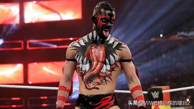 wwe最新赛事中文解说2022(WWE爆裂大赛2022必要的五场比赛，恶魔皮肤重现，罗曼一夜两次)