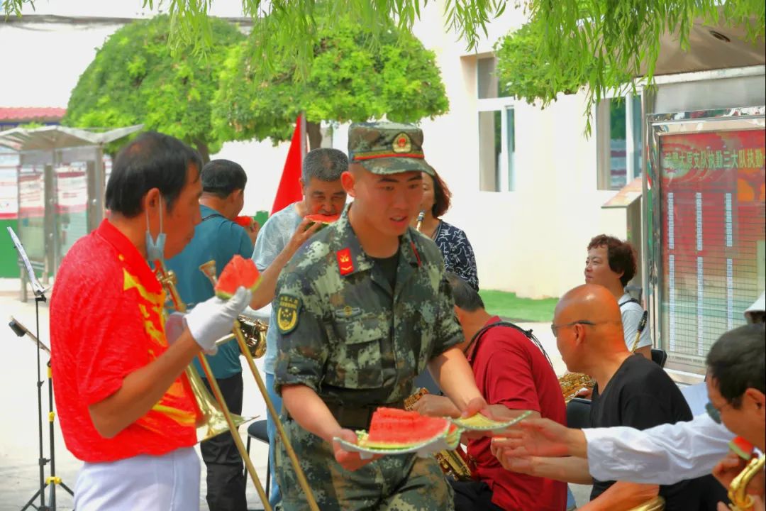 线上展览|“喜迎二十大 永远跟党走”庆祝“八一”建军节摄影作品线上展览（二）