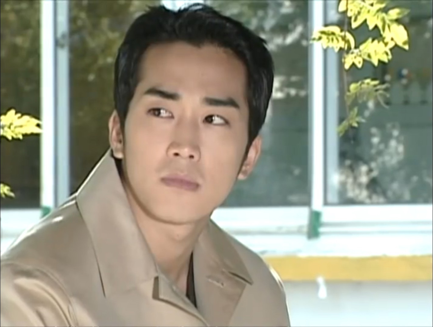 《蓝色生死恋》看到俊熙和恩熙“私奔”，才知幼美的爱有多窒息