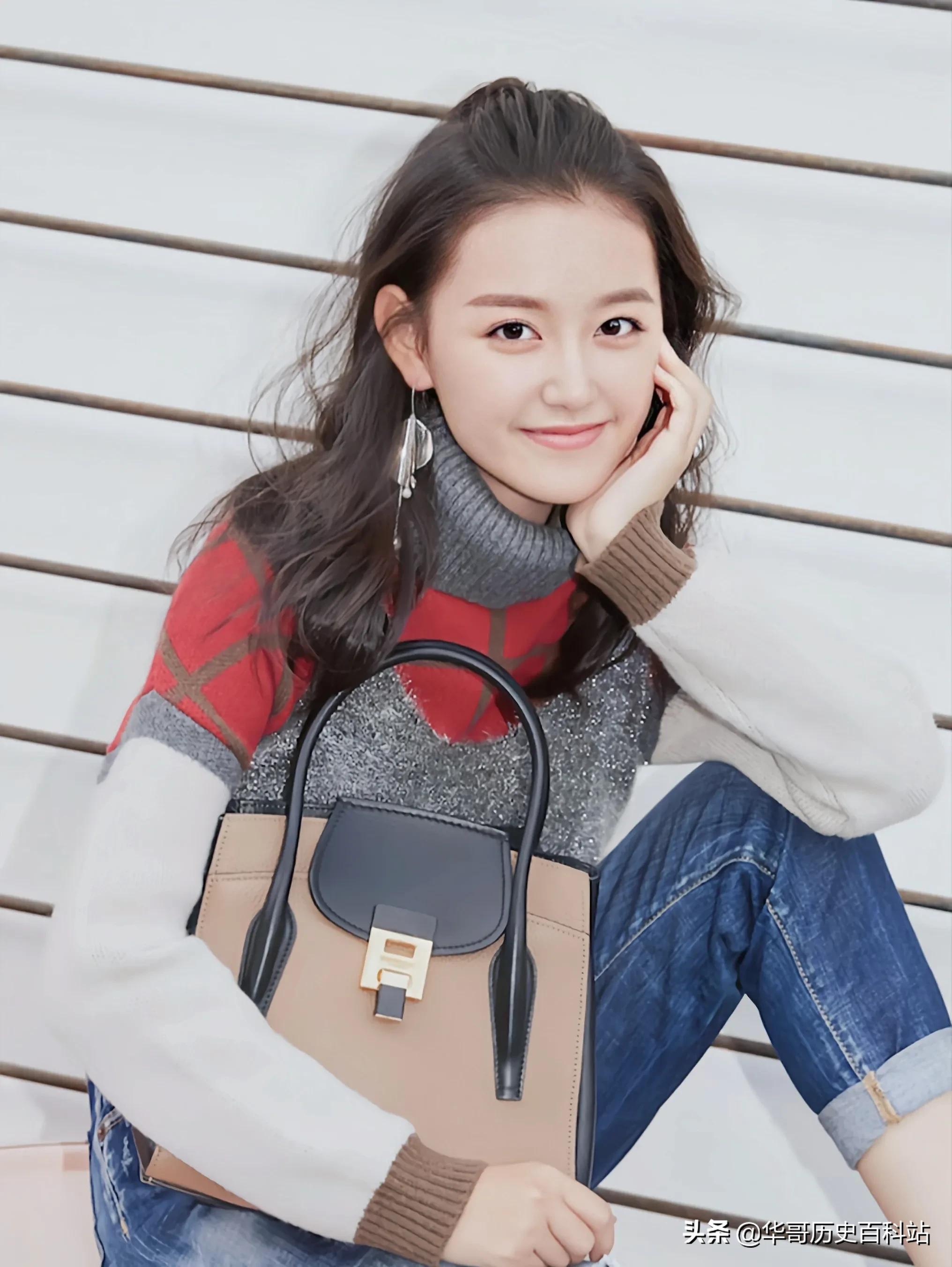 清纯小仙女《蒋依依》