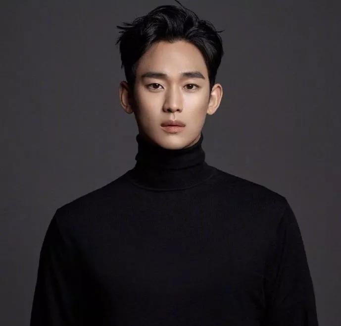 韩国男星金秀贤