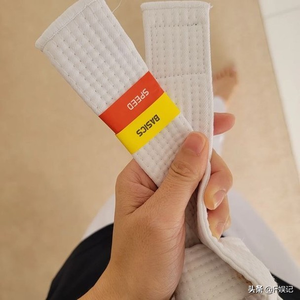 陈茵媺当好妈妈陪子女学跆拳道 成为3个子女的高龄师妹