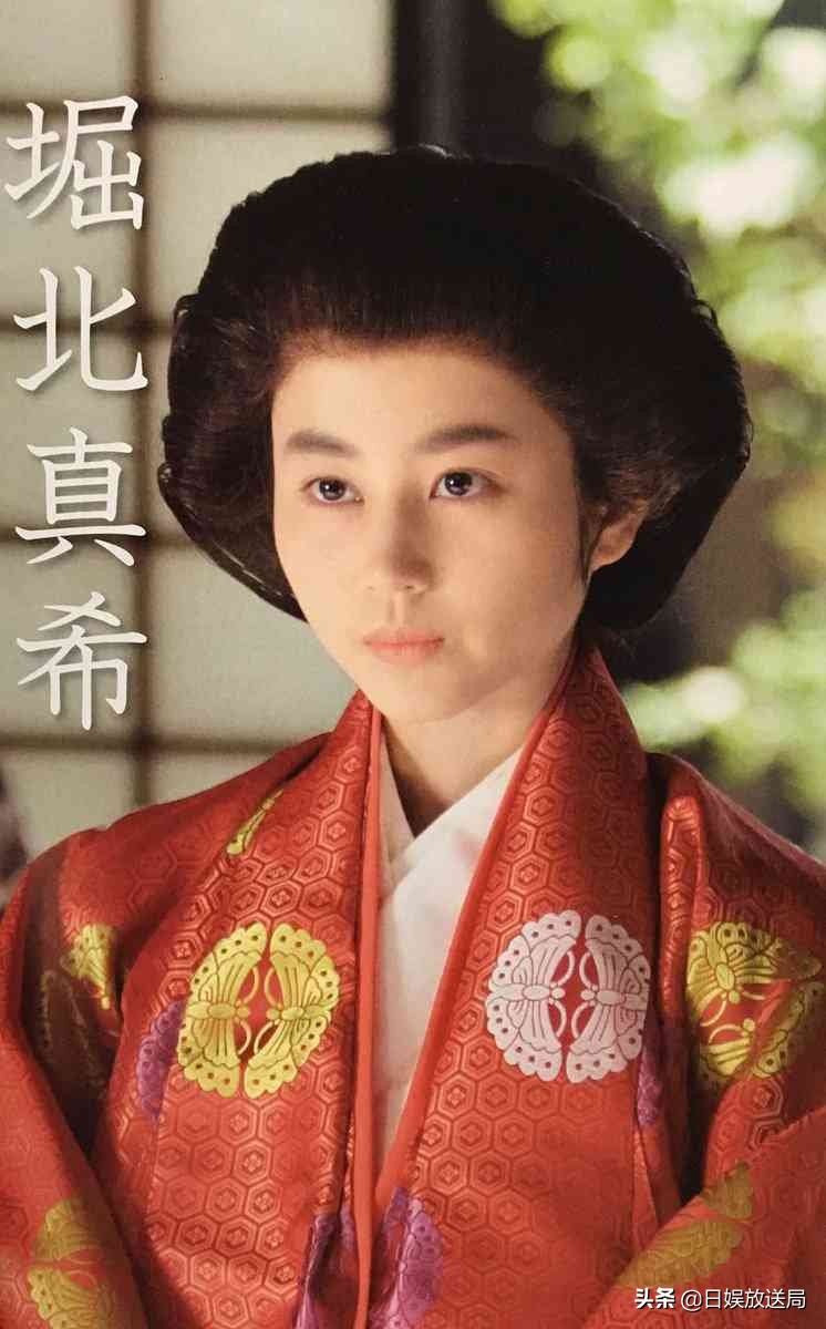 “日剧吧四大台柱”之为爱退圈的堀北真希的演艺之路大盘点