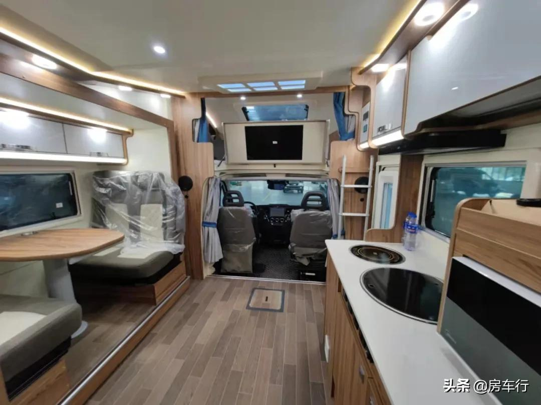 高端代名詞?這十三款進口依維柯房車各有千秋,你更喜歡哪一款呢