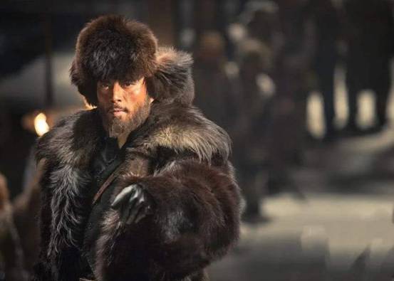 男貂皮大衣一般多少钱(东北人都穿貂) - 价格百科