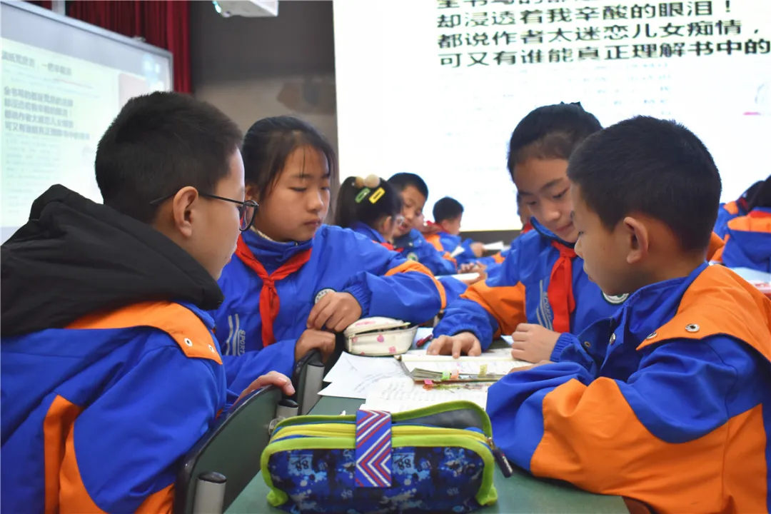 双流区实验小学外国语学校：名师引领促发展 课堂变革进行时