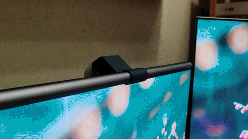 桌面改造 2.0，兼顾生产力与娱乐性的一体化空间