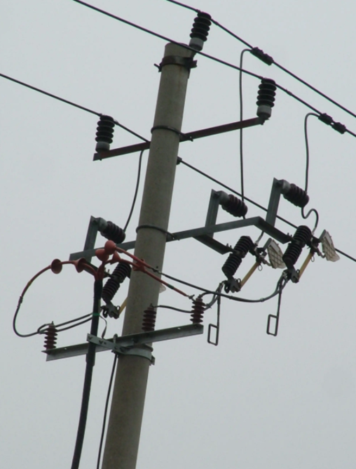 如何看鐵塔識別電力線-架空電力線科普