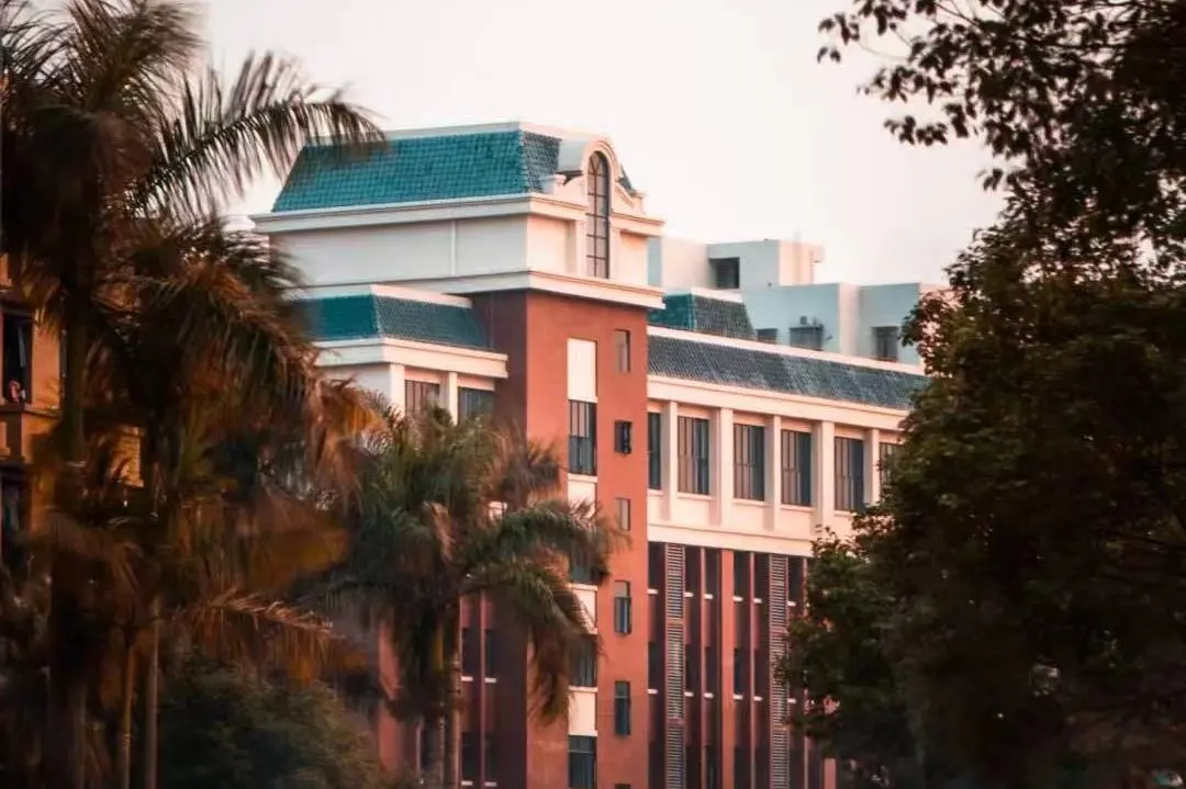 广州华立科技职业学院2022年春季广州、云浮校区招生全面开启