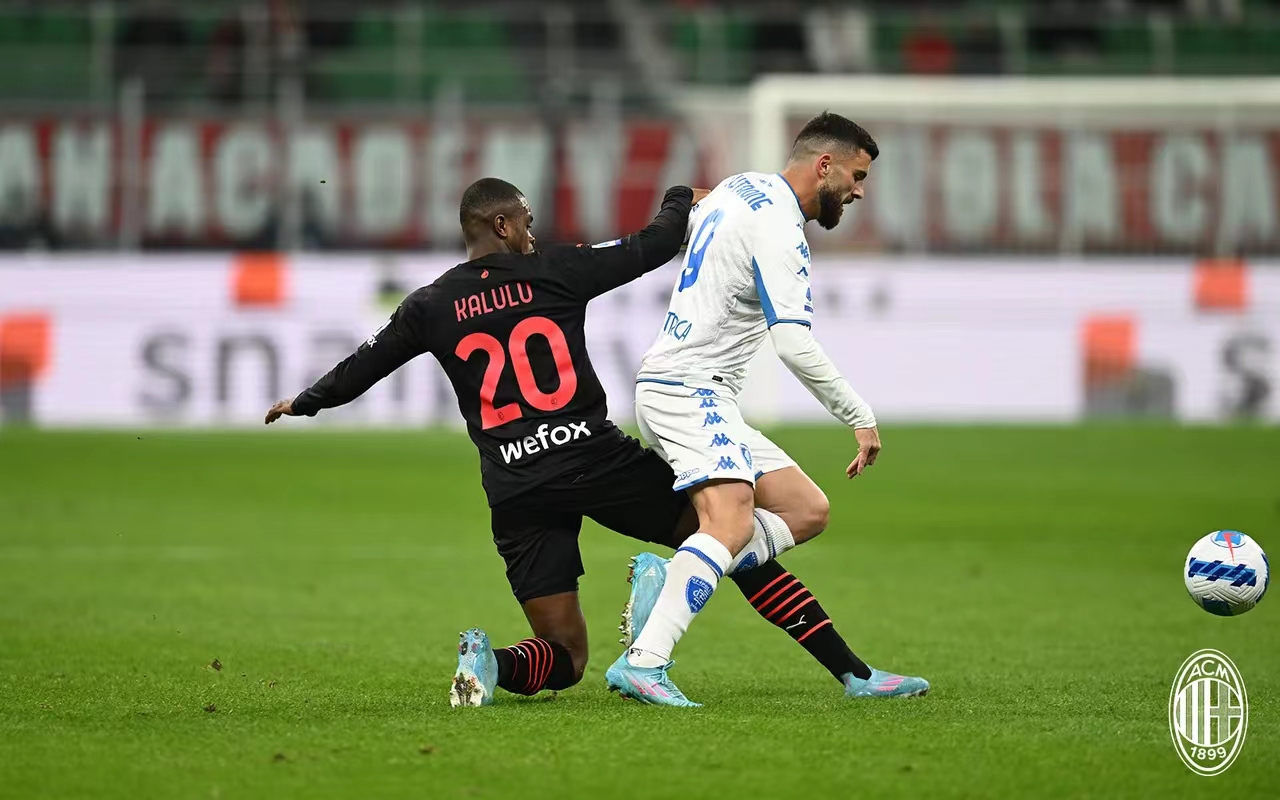 米兰再添福将 防线大闸仅需48万欧 不得不佩服马尔蒂尼的眼光 天天看点