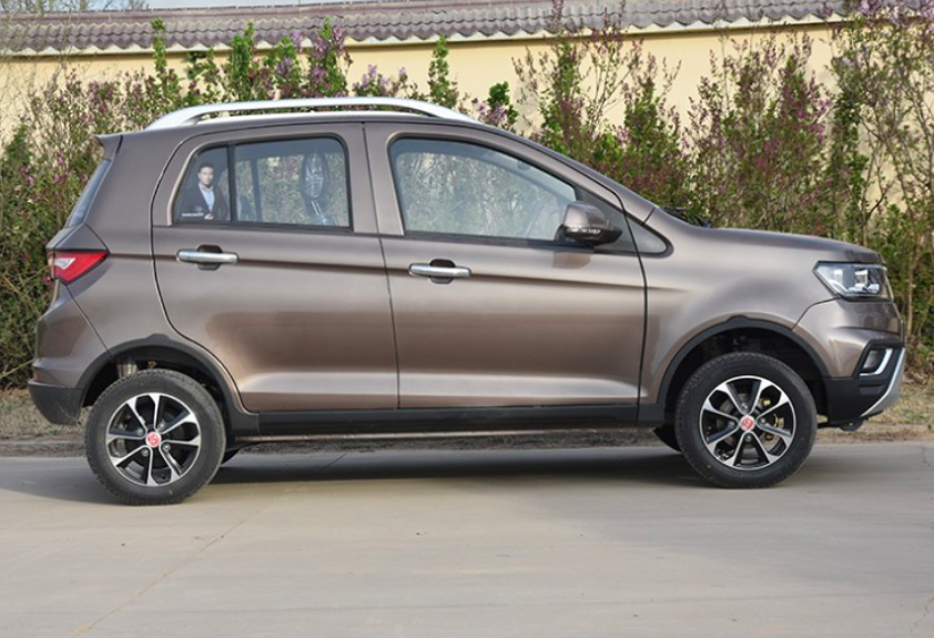 2款大空间低速四轮车，混合动力没续航焦虑，享受舒适出行