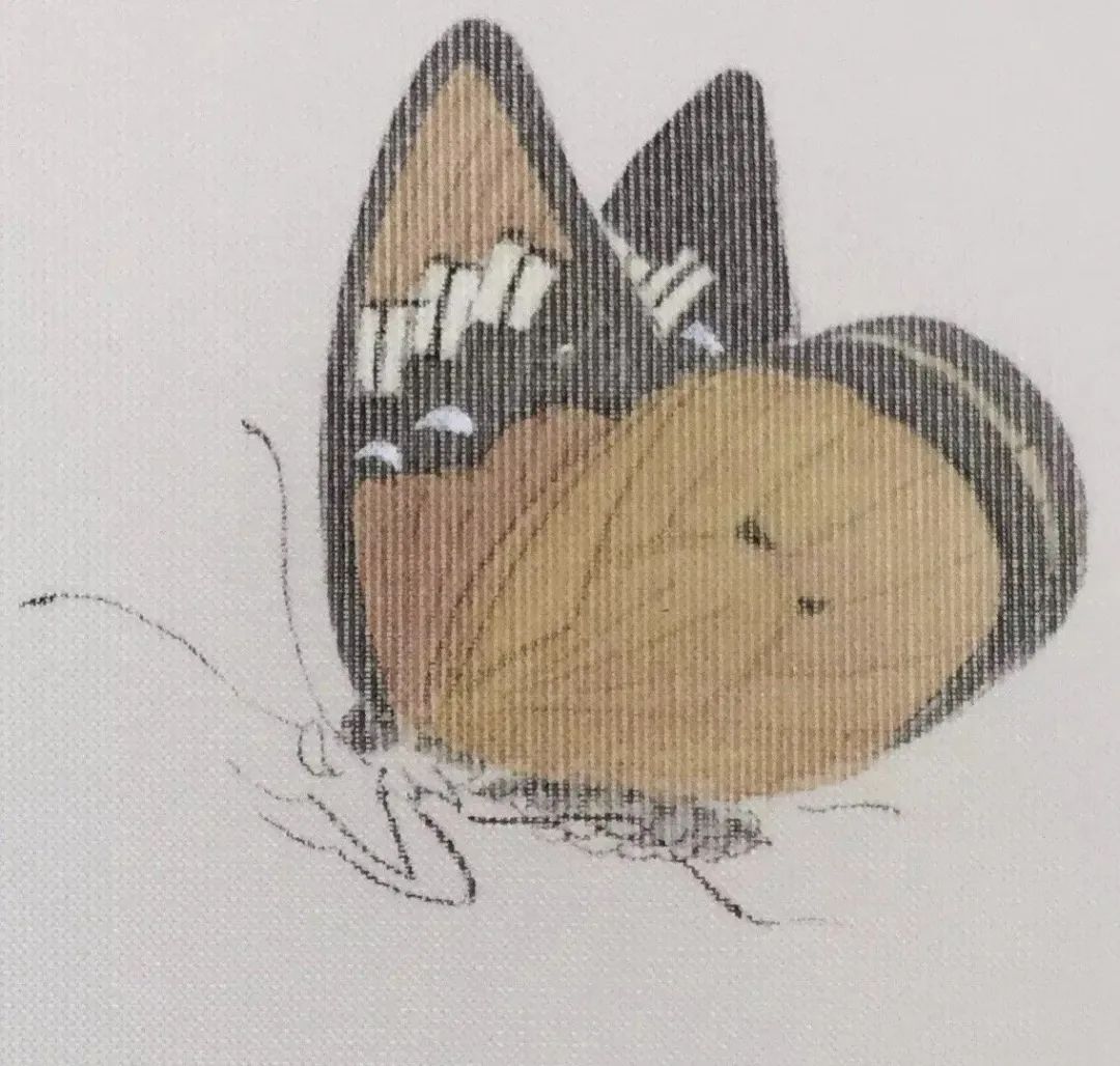 款款翩翩，不疑春深画中