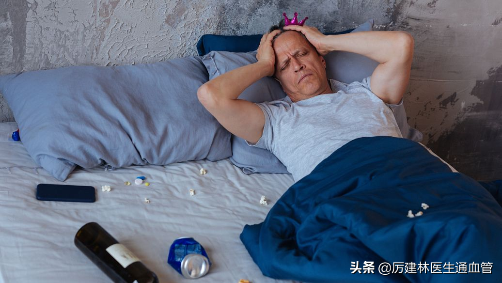 晚上不到10点就困了，凌晨3、4点就醒来，是衰老的征兆吗？