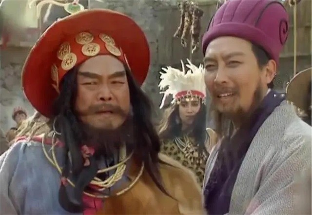 诸葛亮是个什么样的人？演义中被传得神乎其神