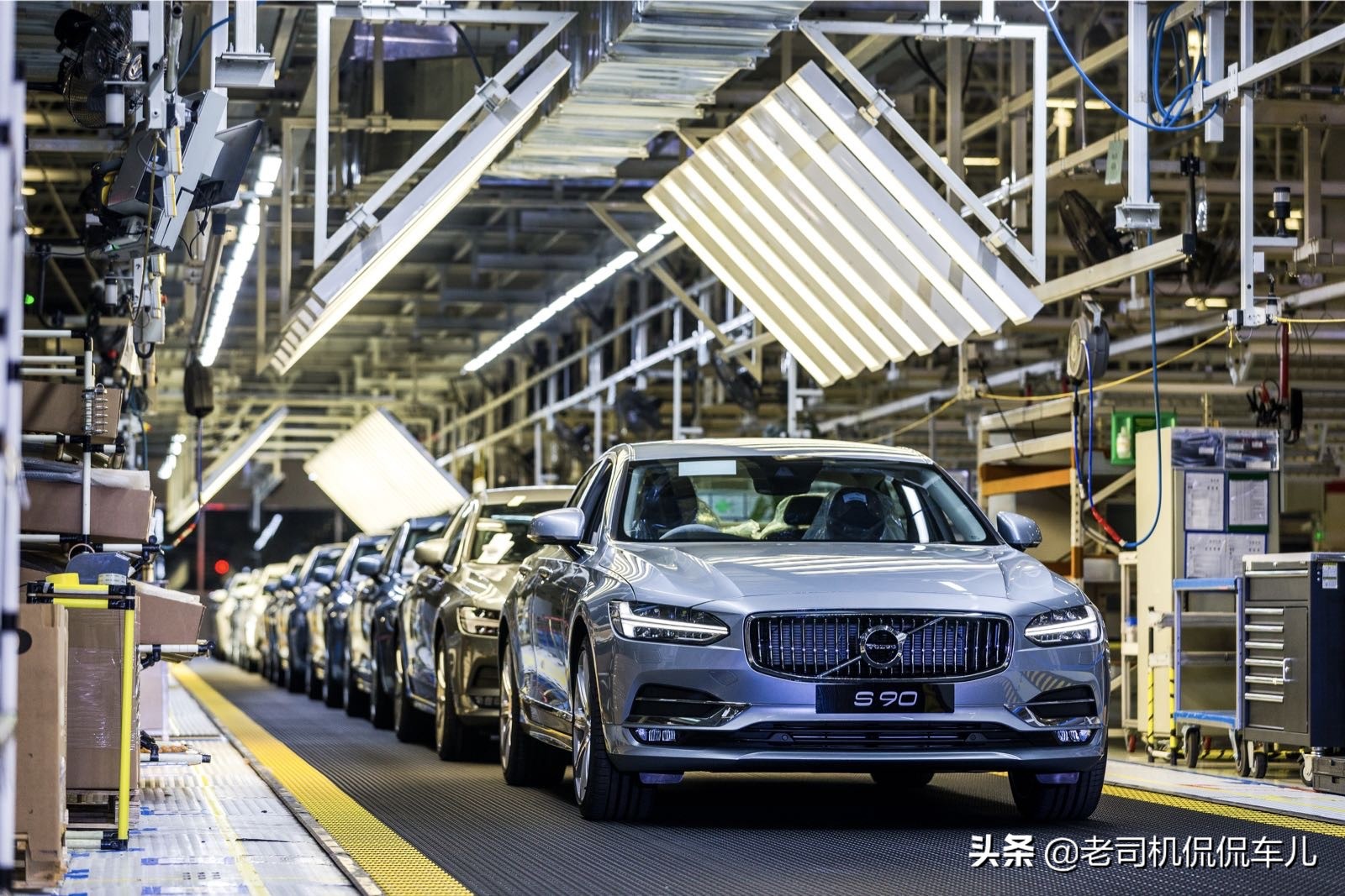 从安全王到“跳水王”，打骨折的沃尔沃，为什么销量不增反降？