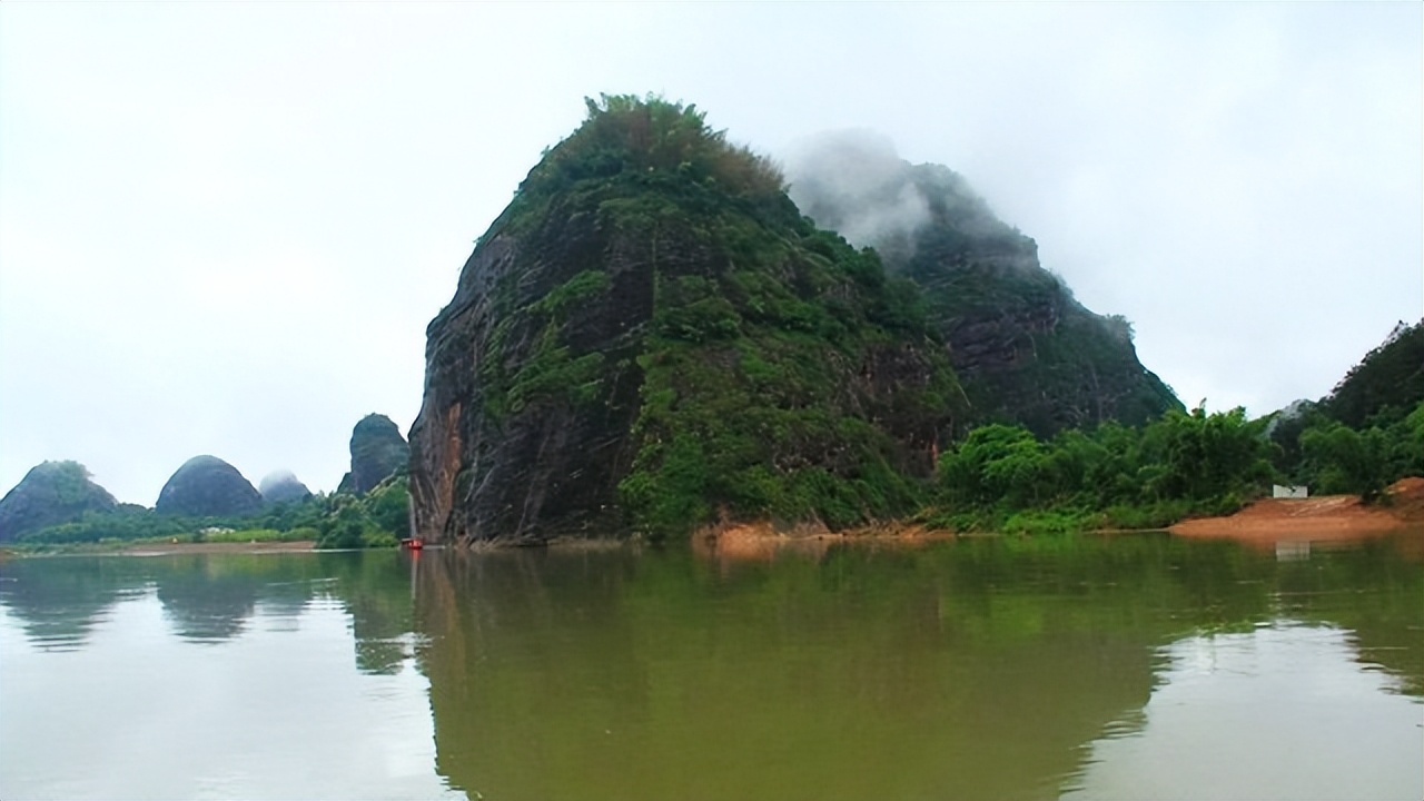 08年，陌生男子自称63代天师儿子，拿出信物证明宣称64代冒名顶替